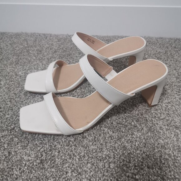 Chinese Laundry White Leather Heeled Sandals - Picture 1 of 6